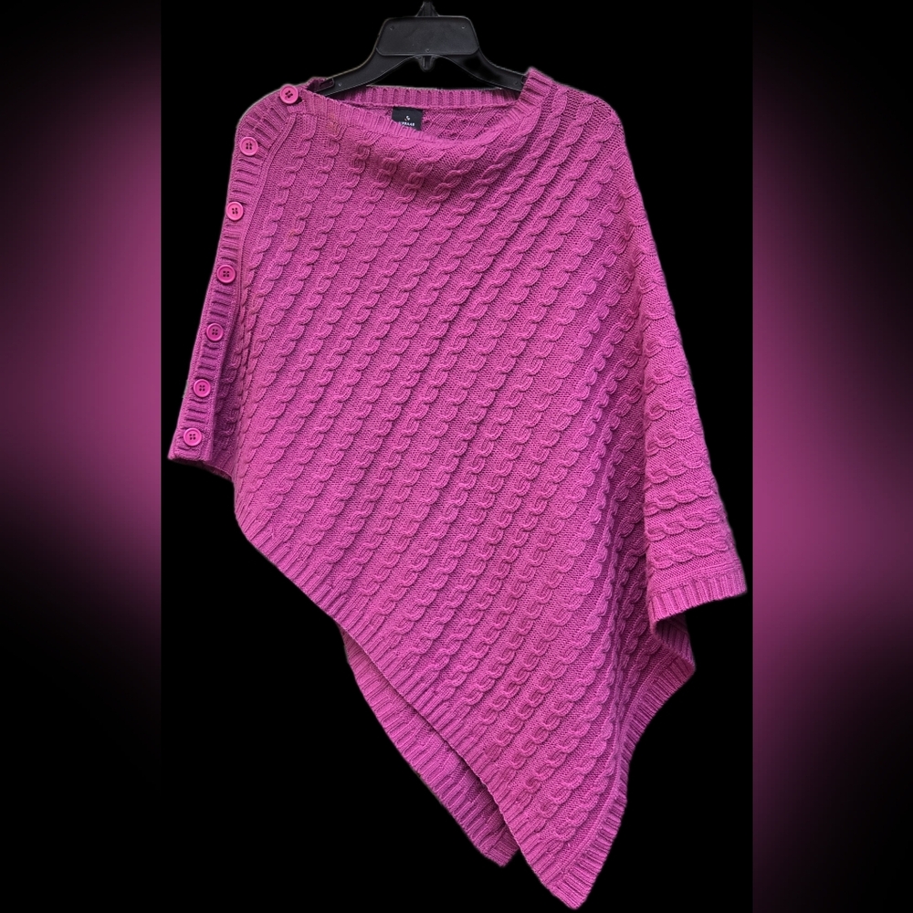 Elegant Knit Poncho in Vibrant Pink